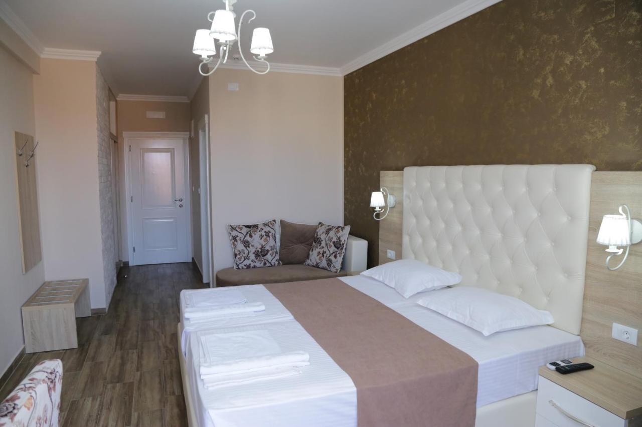 Metropolis Hotell Ulcinj Eksteriør bilde