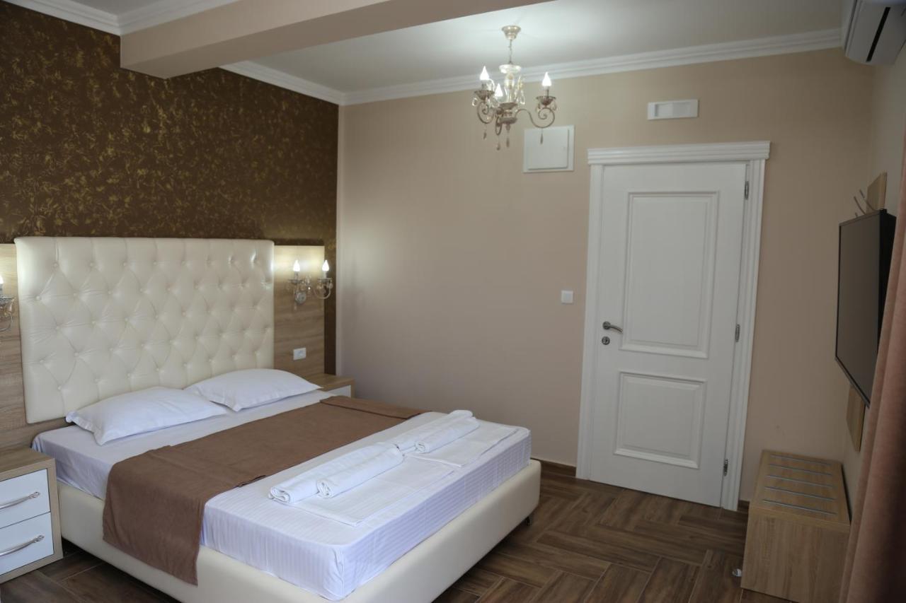 Metropolis Hotell Ulcinj Eksteriør bilde