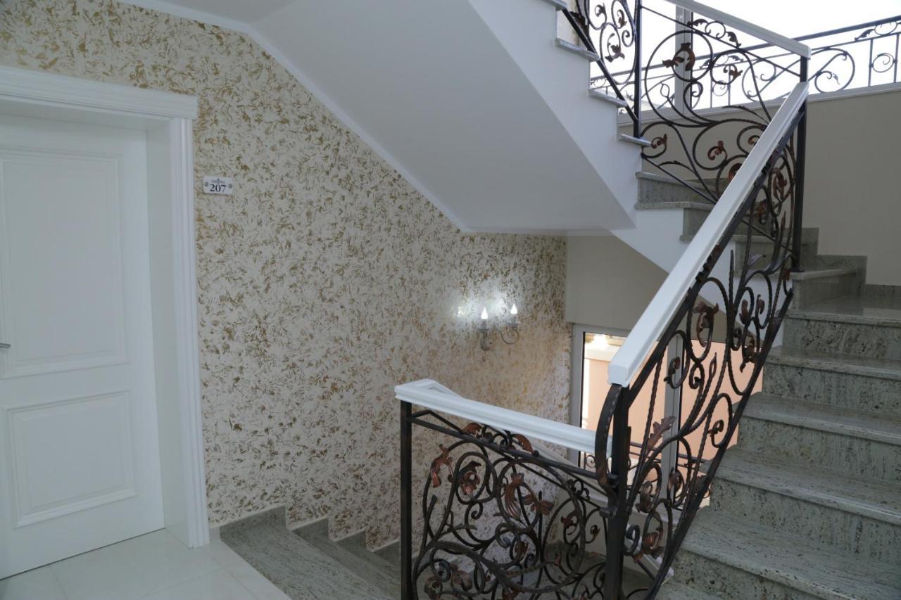 Metropolis Hotell Ulcinj Eksteriør bilde