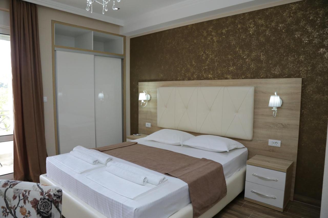 Metropolis Hotell Ulcinj Eksteriør bilde