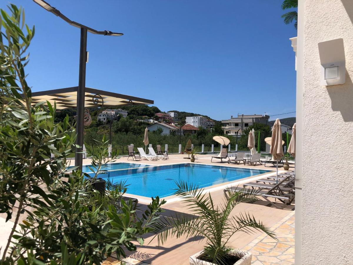 Metropolis Hotell Ulcinj Eksteriør bilde