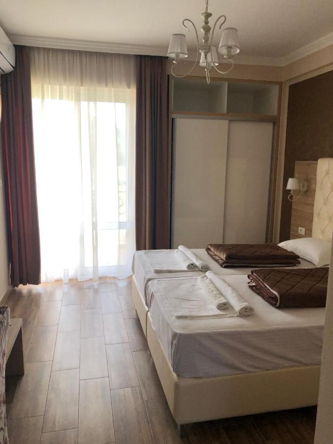 Metropolis Hotell Ulcinj Eksteriør bilde
