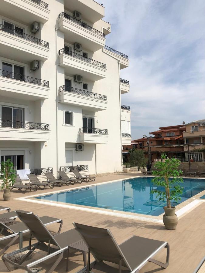 Metropolis Hotell Ulcinj Eksteriør bilde