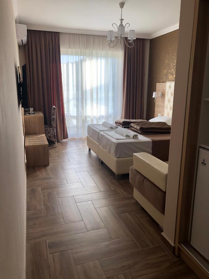 Metropolis Hotell Ulcinj Eksteriør bilde